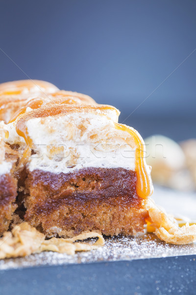 Appel cake hazelnoten karamel kaneel suiker Stockfoto © x3mwoman