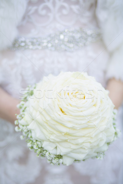 Menyasszony tart virágcsokor esküvő nap virág Stock fotó © x3mwoman