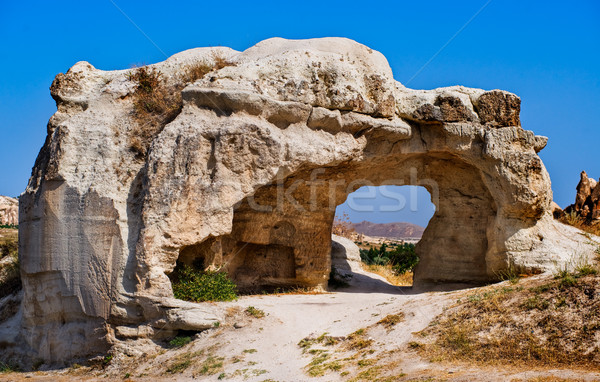 Bizar gat rotsformatie beroemd toeristische bestemming Stockfoto © Xantana