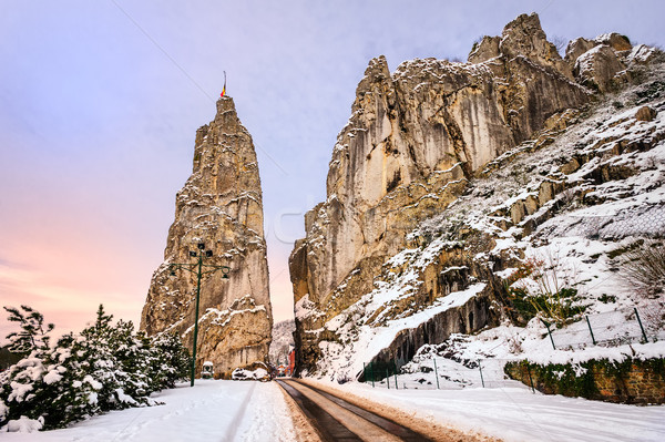 Tuhaf kayalar dağlar Belçika giriş kasaba Stok fotoğraf © Xantana