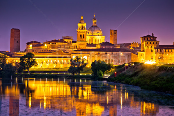 Stad skyline avond europese cultuur Stockfoto © xbrchx