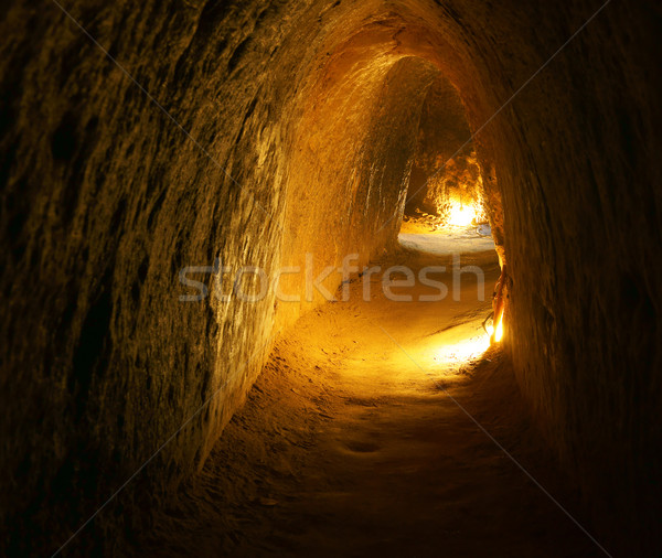 Tunelu podziemnych na zewnątrz historyczny słynny miejsce Zdjęcia stock © xuanhuongho