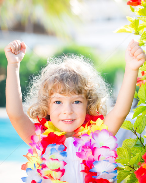 счастливым ребенка пляж цветы гирлянда Сток-фото © Yaruta