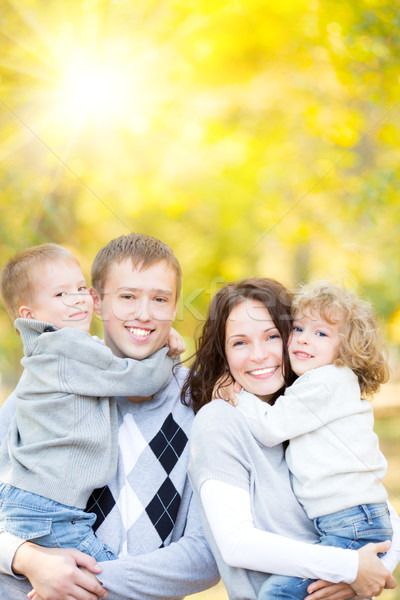 Stock foto: Glückliche · Familie · Herbst · Park · Freien · verschwommen