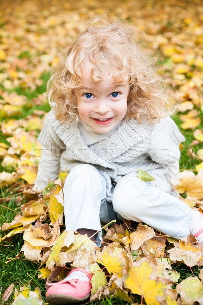 Stok fotoğraf: çocuk · oynama · sonbahar · park · mutlu · sarı