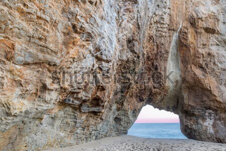 Сток-фото: дыра · стены · пляж · сумерки · океана