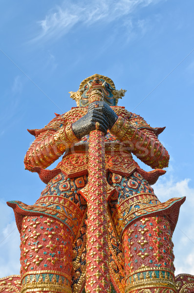 Gigante estátua thai estilo porteiro Foto stock © Yongkiet