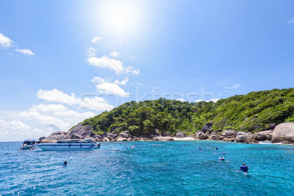 Touristen Schnorcheln Inseln Thailand blau Meer Stock foto © Yongkiet