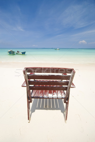 Strand eenzaam stoel water natuur zee Stockfoto © yuliang11