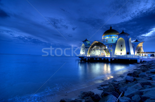 Moschee Meer Gebäude Sonnenuntergang Landschaft Hintergrund Stock foto © yuliang11