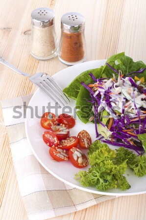 Alimentos ensalada tiro mesa salud Foto stock © yuliang11