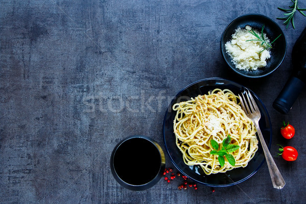 Pasta cangrejo salsa superior vista negro Foto stock © YuliyaGontar