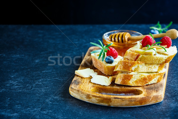 ストックフォト: 甘い · 夏 · サンドイッチ · 古い · 木板 · 液果類