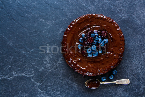 Bolo de chocolate topo ver chocolate escuro bolo Foto stock © YuliyaGontar