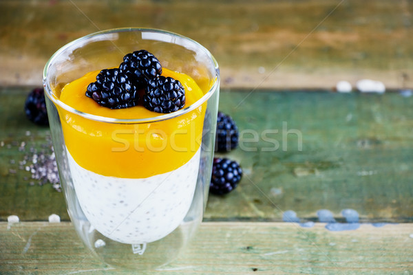 Joghurt puding közelkép detoxikáló egészséges reggeli Stock fotó © YuliyaGontar