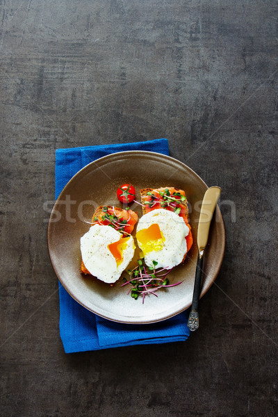 Wędzony łosoś zdrowych śniadanie obiad tablicy mikro Zdjęcia stock © YuliyaGontar