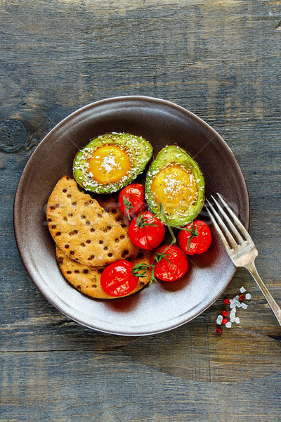 [[stock_photo]]: Avocat · oeufs · déjeuner · plaque · tomates