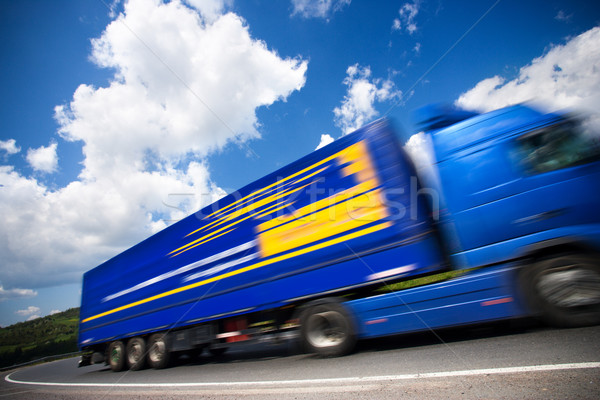 Snel bewegende vrachtwagen Blauw business Stockfoto © yurok