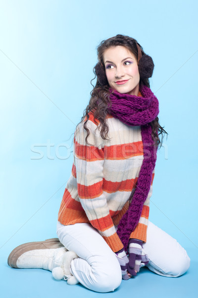 ül nő fiatal csinos nő tél ruha Stock fotó © zastavkin