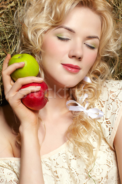 Chica de campo heno retrato hermosa amarillo Foto stock © zastavkin