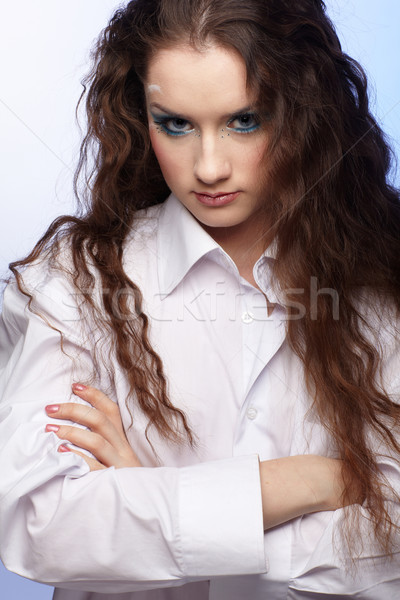 Mooi meisje portret jonge mooie vrouw witte shirt Stockfoto © zastavkin