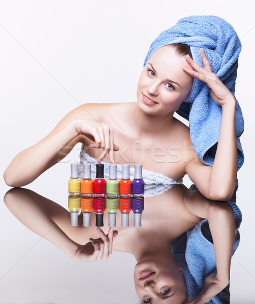 Femeie cui tineri destul de spa Imagine de stoc © zastavkin
