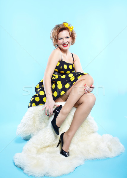 Pinup fille portrait up style rétro posant [[stock_photo]] © zastavkin