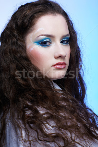 Mooi meisje portret jonge mooie vrouw witte shirt Stockfoto © zastavkin