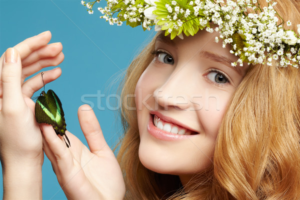 Hermosa niña mariposa retrato hermosa saludable Foto stock © zastavkin