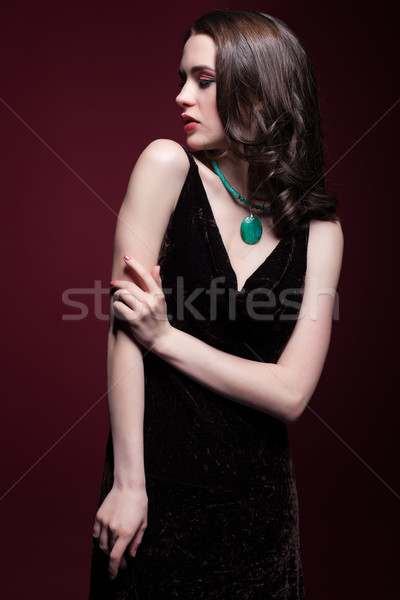 Tineri femeie frumoasa roşu portret femeie Imagine de stoc © zastavkin