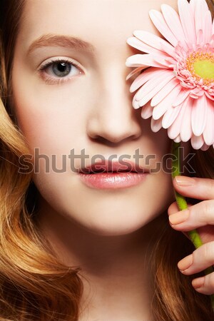 Hermosa niña primer plano retrato hermosa saludable sonriendo Foto stock © zastavkin