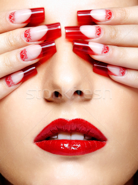 Akril körmök manikűr arc csukott szemmel ujjak Stock fotó © zastavkin