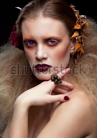 Mooie brunette sieraden portret jonge vrouw Stockfoto © zastavkin