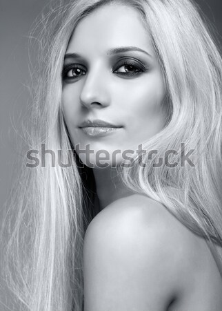 Fiatal nő fiatal csinos topless nő ül Stock fotó © zastavkin