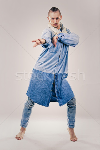 Stockfoto: Mannelijke · tijdgenoot · hip · hop · danser · denim · kaukasisch