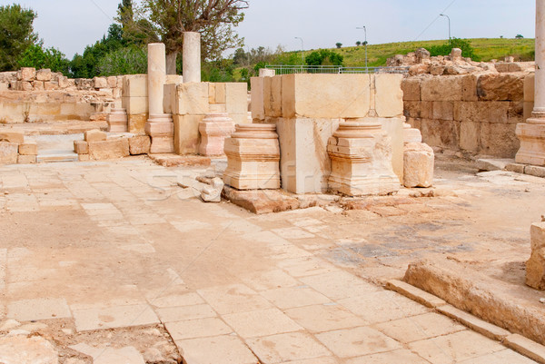 Biserică parc Israel vedere ruine perete Imagine de stoc © Zhukow