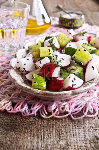 Salată ridiche castravete sănătate ulei Imagine de stoc © zia_shusha
