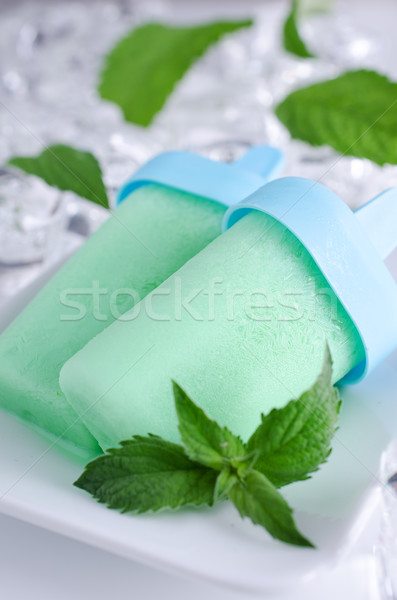 Menthe crème glacée vert clair couleur feuille manger [[stock_photo]] © zia_shusha