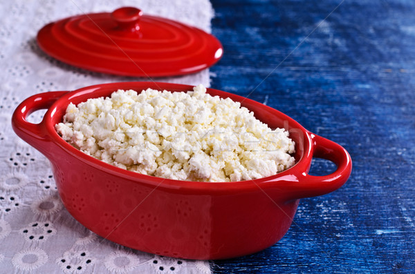 Cottage cheese witte vorm Rood keramische achtergrond Stockfoto © zia_shusha