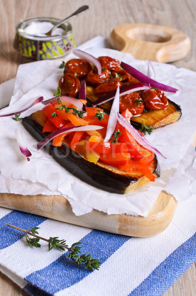 Stockfoto: Aubergine · groenten · half · diner · tomaat