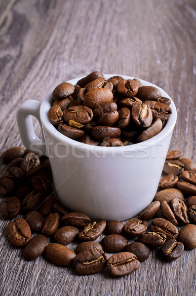 Café faible tasse blanche grains de café [[stock_photo]] © zia_shusha