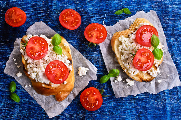 Sándwich queso tomate albahaca papel alimentos Foto stock © zia_shusha