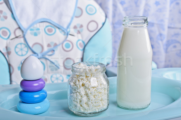 Milchprodukt Form Essen jungen Kinder Frühling Stock foto © zia_shusha