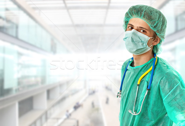 Arzt jungen männlichen Arzt Krankenhaus medizinischen Medizin Stock foto © zittto