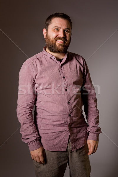 Foto stock: Homem · retrato · jovem · casual · escuro · cara