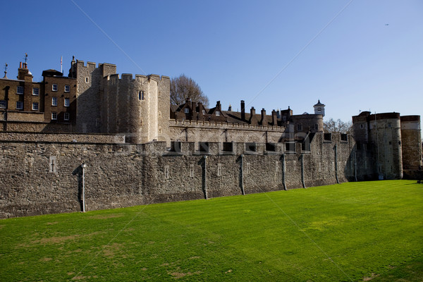 башни Лондон средневековых замок тюрьмы облака Сток-фото © zittto