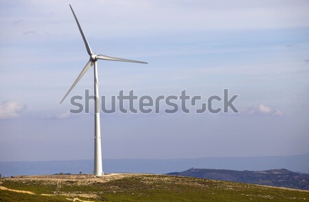 Turbine eoliene top munte natură verde industrie Imagine de stoc © zittto