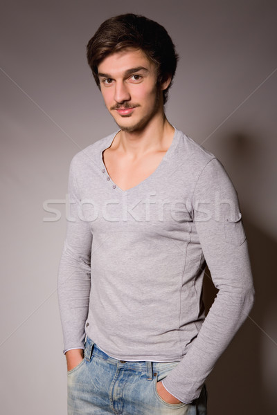 Joven estudio retrato guapo cara hombre Foto stock © zittto