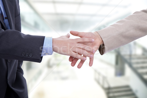 Kézfogás üzletemberek kézfogás iroda üzlet kezek Stock fotó © zittto