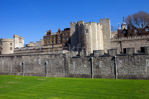 башни Лондон средневековых замок тюрьмы облака Сток-фото © zittto